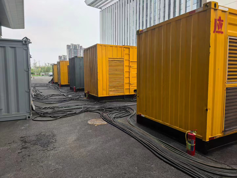 翠峦不同季节柴油发电机组保养有哪些注意事项？