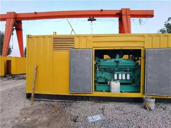 翠峦冬季低温环境下，500KW发电机组应该选择什么类型的启动电瓶？